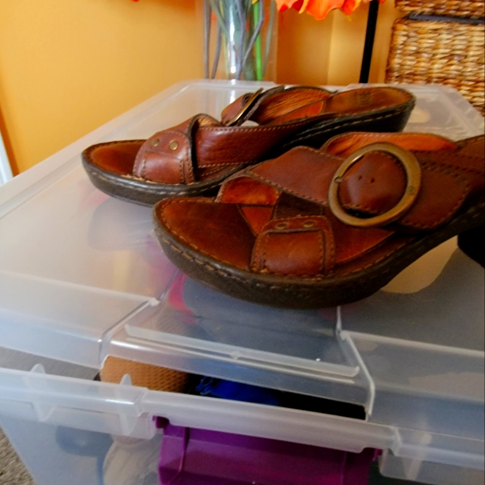 Born brown leather sandals